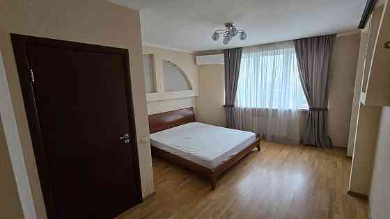 Продаж 3к квартира. м. Житомирська 1 хв. Сучасний ЖК. Київ