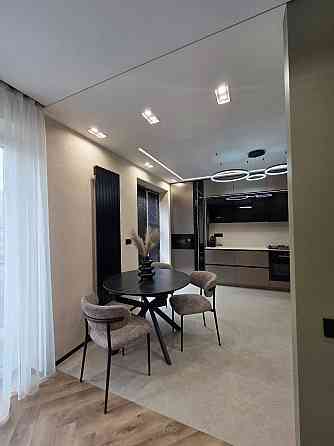 шикарна 3-кімнатна квартира з дизайнерським ремонтом Ивано-Франковск