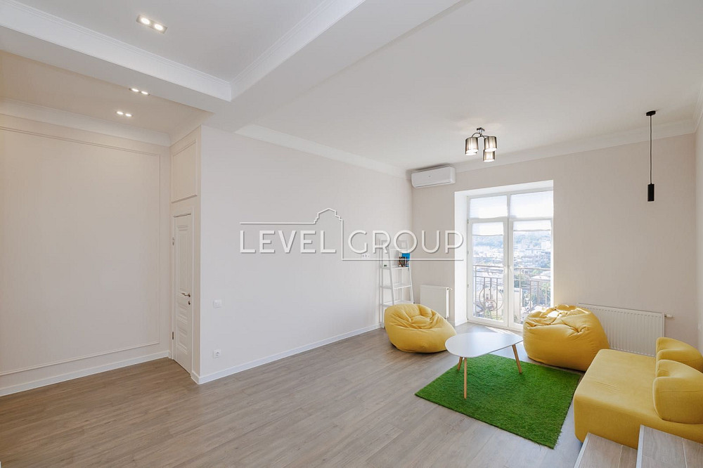 Продаж двокімнатної квартири на Подолі, Почайнинська, поруч метро Київ - зображення 3