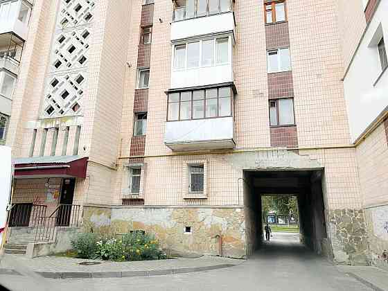 Трикімнатна квартира по вул. Крушельницької 1а, м.Тернопіль Тернопіль