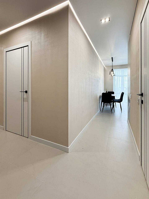 Сучасний простір в ритмі міста, панорамні краєвиди та 60м2 комфорту. Ивано-Франковск - изображение 7