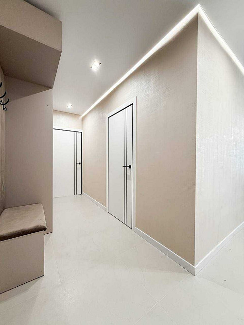 Сучасний простір в ритмі міста, панорамні краєвиди та 60м2 комфорту. Ивано-Франковск - изображение 8