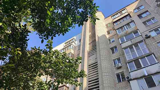 Продам 2х 8ма станція Люстдорогои Цегляний Одеса