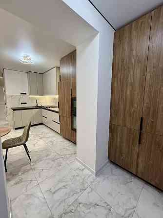 Власник!Однокімнатна кв.з ремонтом та меблями. Крихівці