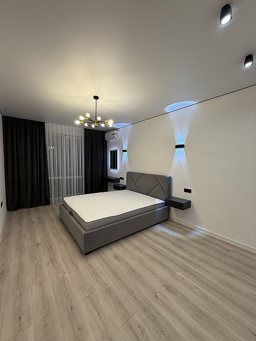 Власник!Однокімнатна кв.з ремонтом та меблями. Крихівці - зображення 1