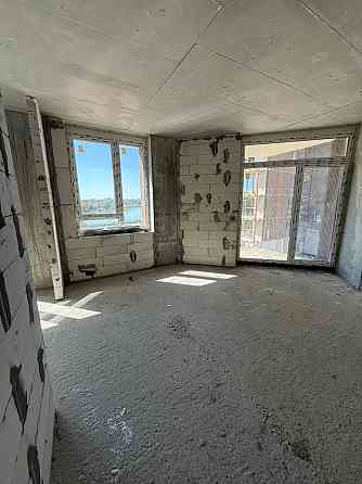 Видова смарт квартира в зданому ЖК Рівер Порт поруч Озеро Ирпень