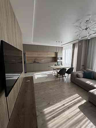 Елітна євро-3к у ЦЕНТРАЛЬНОМУ 2! Кухня - 37м2! Ирпень