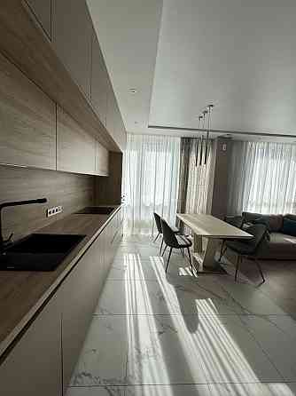 Елітна євро-3к у ЦЕНТРАЛЬНОМУ 2! Кухня - 37м2! Ирпень