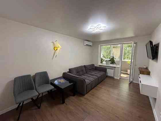 Продаж 2к квартири ж/м Тополь 2 епіцентр тера Днепр