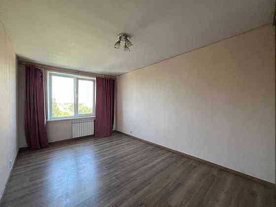 Продаж 2 кім.роздільної квартири, ГАЗ. по бульвару  Кольцова. Власник. Київ