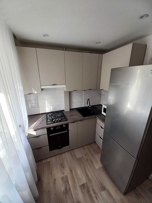 Продам 2 кімнатну квартиру в центрі міста Полтава - изображение 1