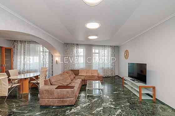 Продаж 3к квартири S=173 кв.м. вул.Ковпака 17 м.Либідська Київ