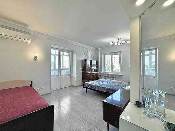 Без% Київ метро Берестейська Продаж двокімнатна квартира напроти парку Київ