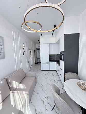 Продам новую доступную кваотиру в ЖК Атмосфера с дорогим ремонтом Одеса