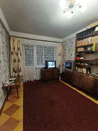 Продам 2 ком.квартиру на Черёмушках Кам`янське (Запорізька обл.)