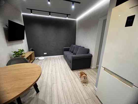 Простора 1к квартира 49м з дизайнерським ремонтом Київ