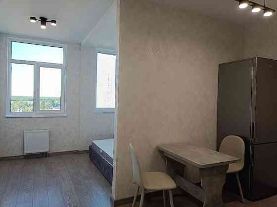 Продам квартиру -студію після ремонту в новобудові в центрі міста . Бровары