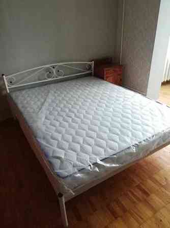 Оренда 2к квартири Святошинський Героїв Космосу 13 м. Житомирська Київ