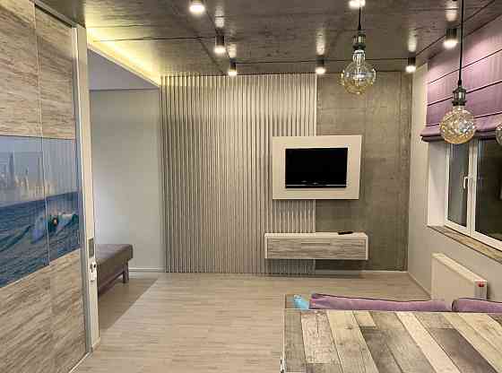 Без комісії! Продаж сучасної, вишуканої квартири біля м. Нивки. Київ