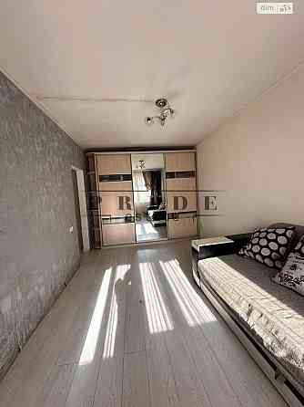 Чудова 1 кімнатна квартира Троещина.Рейгана 9 ! Київ