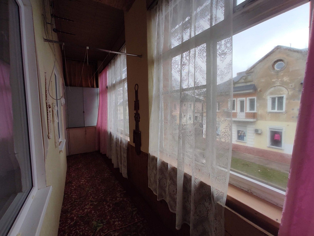 Центр. Площа. Трикімнатна.  5 спальних місць .Вся мебля та техніка. Чернигов - изображение 3