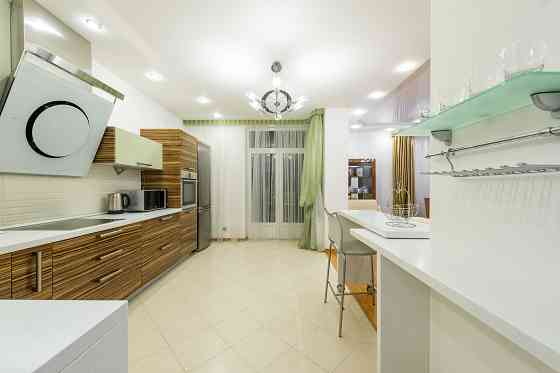 Оренда 3 кім, Лобановського 4А, 118м2, авторский дизайн, низький 6 пов Київ