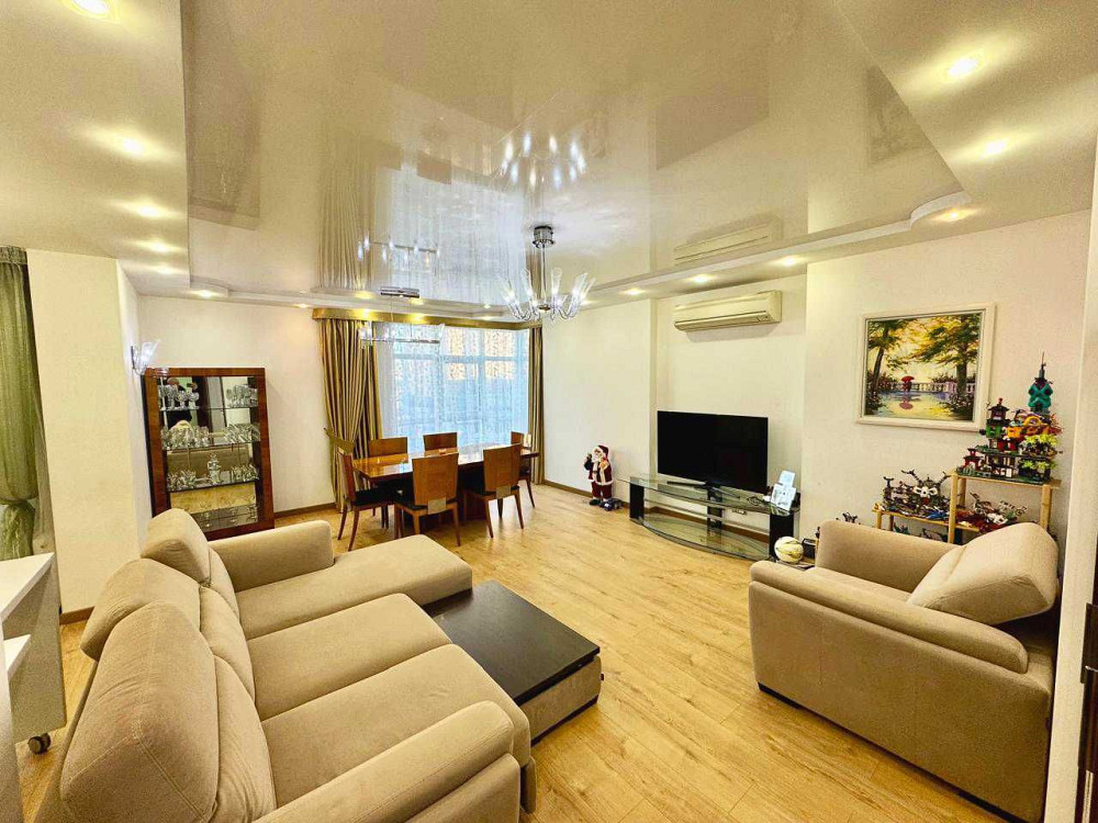 Оренда 3 кім, Лобановського 4А, 118м2, авторский дизайн, низький 6 пов Київ - зображення 1