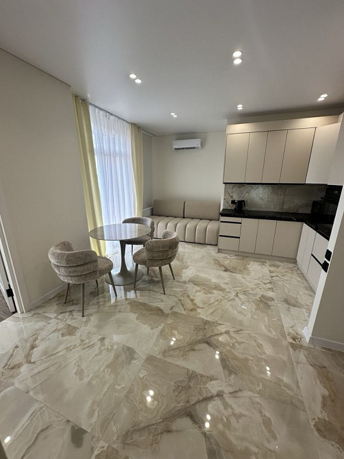 Оренда 1 кімнатної розкішної квартири у Центрі міста вул.Руська Ужгород - изображение 1