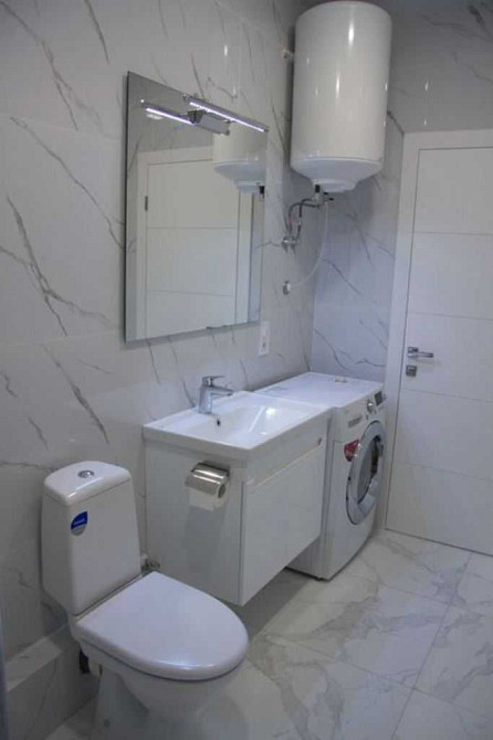 Столичное Надднепрянское Свитлопарк Выдубичи Голосеевский Київ - зображення 8