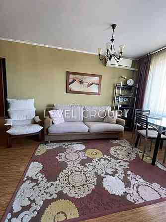 Продаж 3 кімнатної квартири Оболонський Озерна Київ