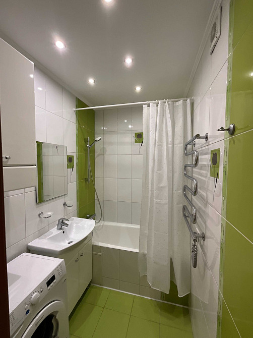 Продаж 2-к квартири, 72 м.кв, вул. В. Забіли, 5, метро Голосіївська Київ - зображення 6