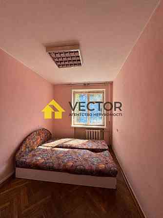 Продаж чотирикімнатної квартири на Браїлках Полтава