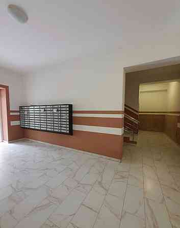 Продам 2 к кв 86м.кв Жк Лазурний з індив.газ.опален.,Центр ринок метро Харьков