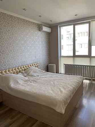 Здам 2х кімнатну в новобудові  біля метро Київ