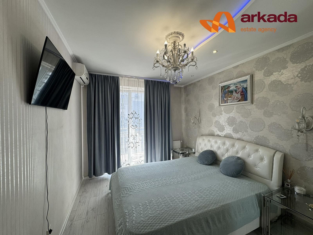 Трикімнатна квартира з ремонтом, меблями і технікою, Каскад Ивано-Франковск - изображение 1