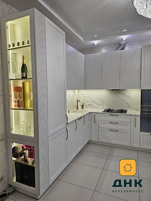 Отрада. Однокомнатная квартира. ЖК Граф на Азарова Одеса - зображення 1