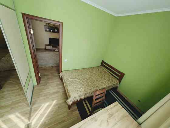 2 кім.сталінка по Соборній Ровно