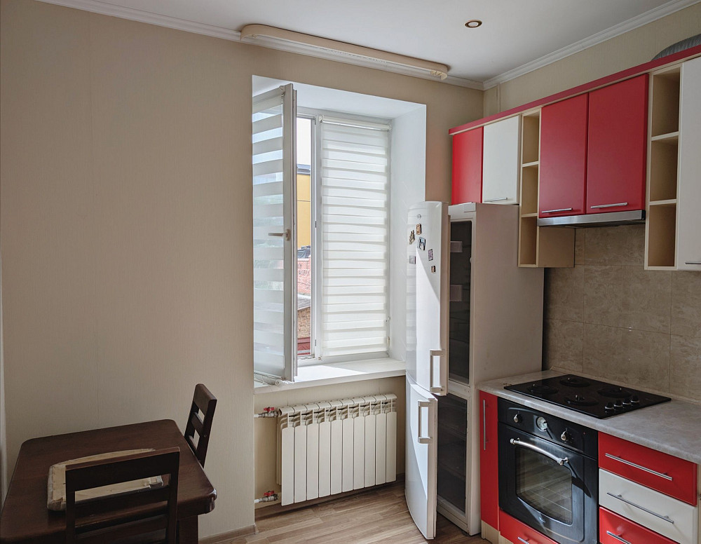 2 кім.сталінка по Соборній Ровно - изображение 8