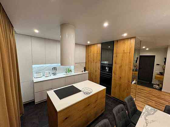 Продаж дворівневої квартири в самому ЦЕНТРІ з авторським ремонтом Полтава