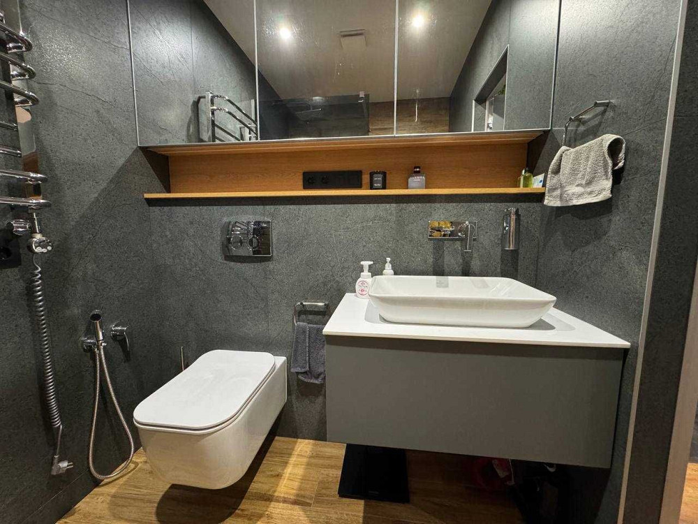 Продаж дворівневої квартири в самому ЦЕНТРІ з авторським ремонтом Полтава - изображение 4