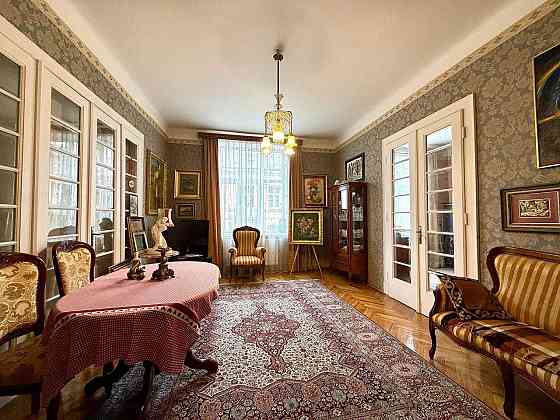 Продаж 4 кім. квартири вул. Стецька Центр Львова Львов