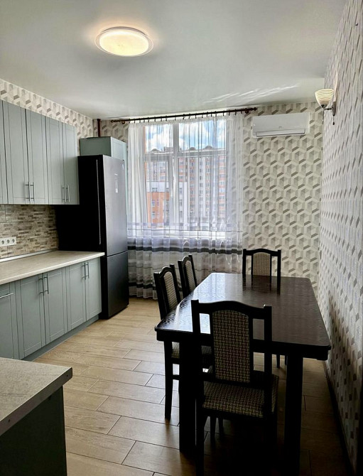 2к квартира. Спальня, дитяча(кабінет), кухня 14м, кладова. Соборна 103 Софиевская Борщаговка - изображение 1