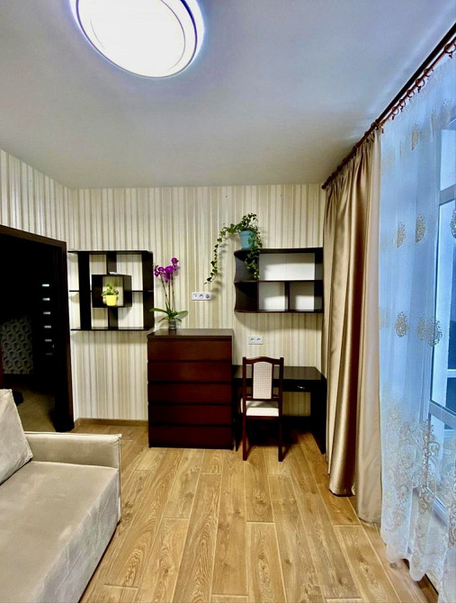 2к квартира. Спальня, дитяча(кабінет), кухня 14м, кладова. Соборна 103 Софиевская Борщаговка - изображение 6
