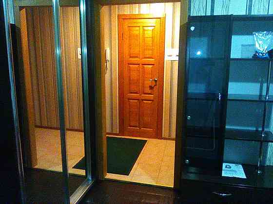 Однокімнатна біля метро без комісії Київ