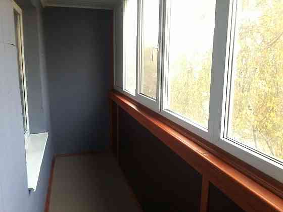 Однокімнатна біля метро без комісії Київ