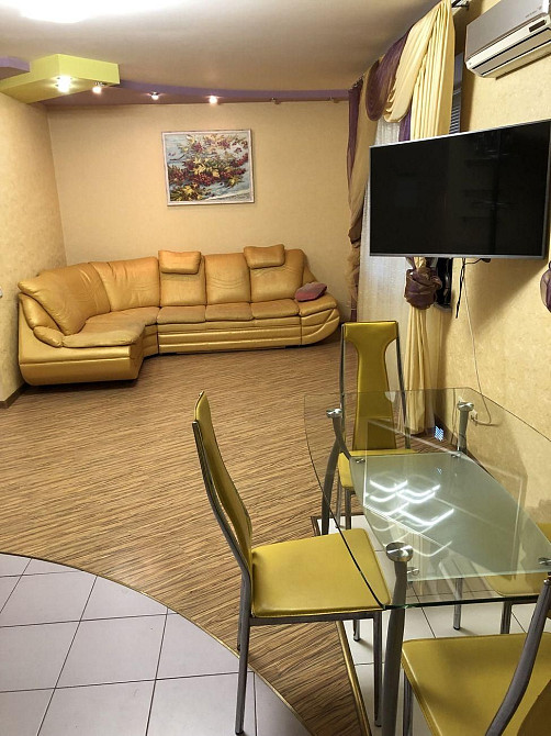 Продам 2-к.квартиру в Лесках, Бутомы Николаев - изображение 1