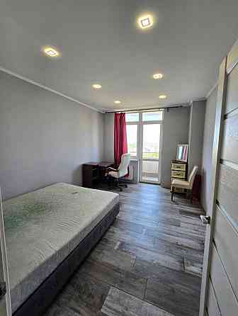 Простора двокімнатна квартира, м. Одеса, ЖК Романовський Одеса