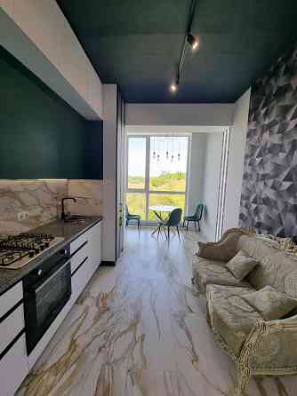 1-кімнатна укомплектована квартира з виглядом на озеро! Ровно