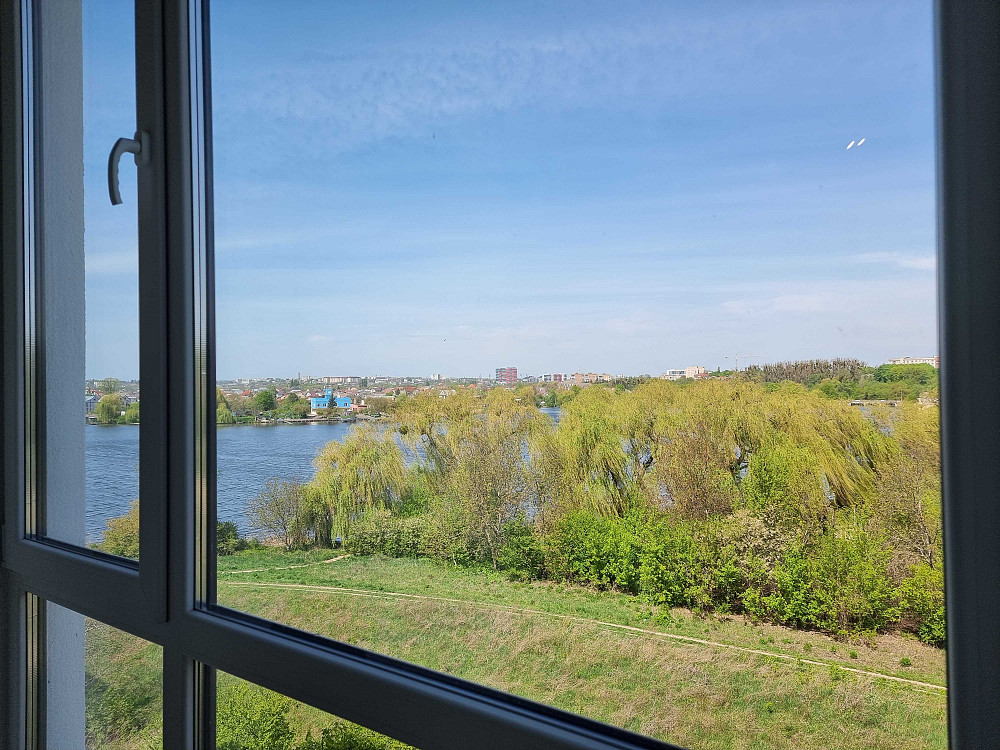 1-кімнатна укомплектована квартира з виглядом на озеро! Ровно - изображение 8