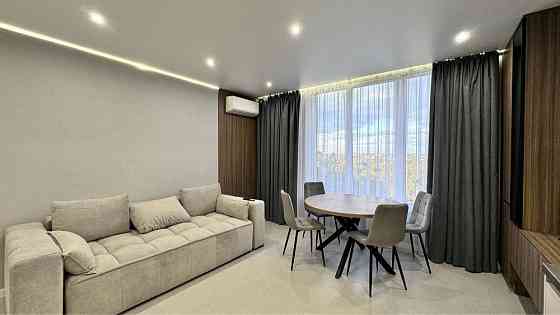 Шикарна 2к квартира з кухею-студіо/меблі/техніка/газове опалення/центр Ивано-Франковск